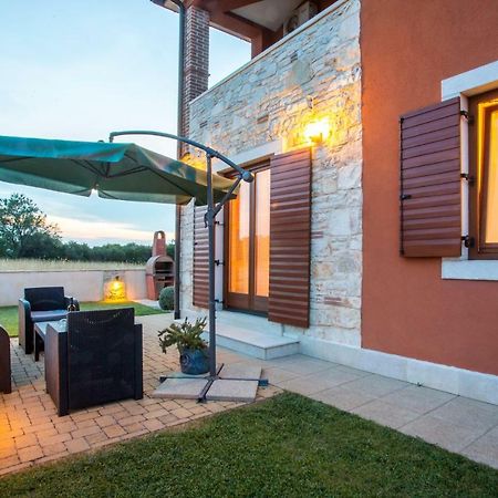 Apartman Irena Pula Zewnętrze zdjęcie