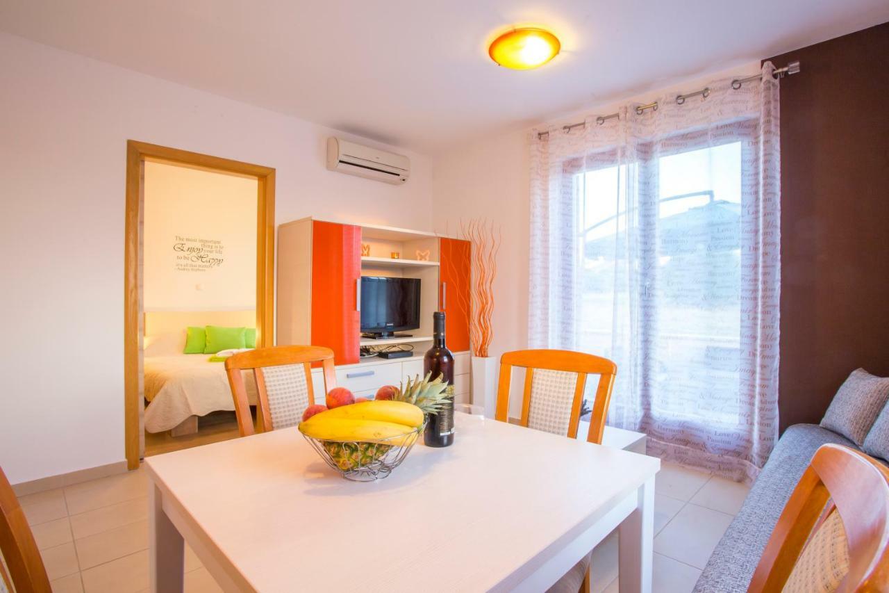 Apartman Irena Pula Zewnętrze zdjęcie