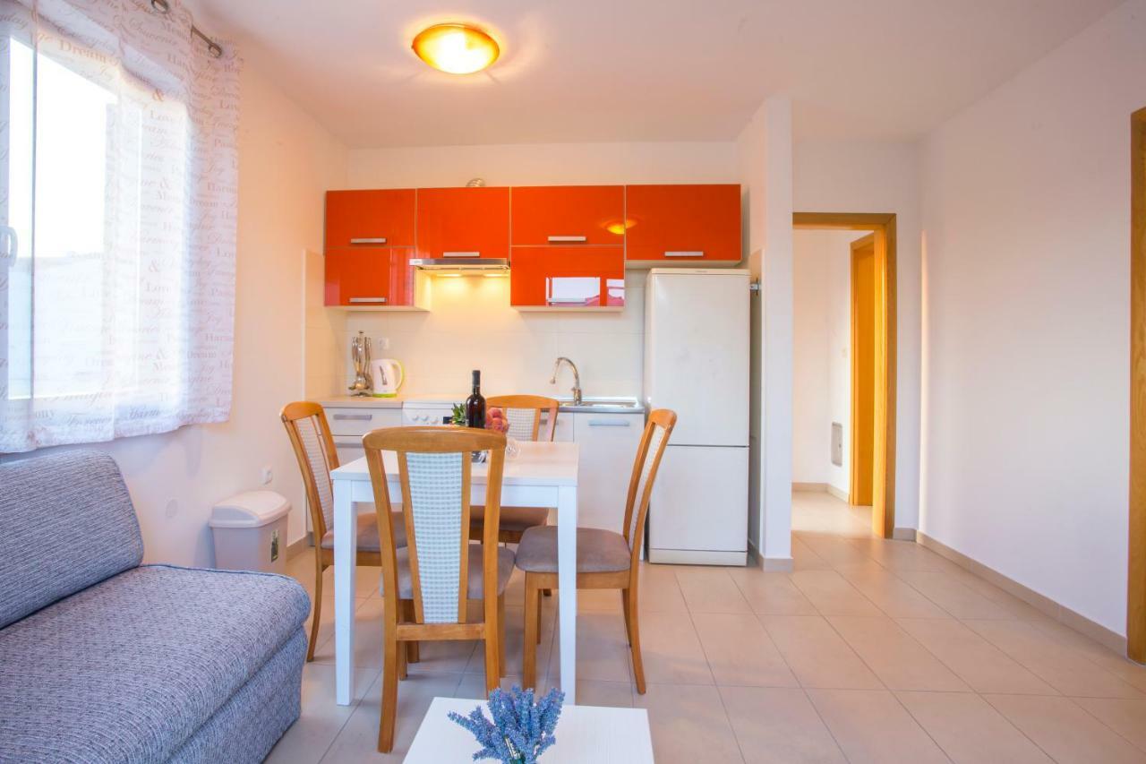 Apartman Irena Pula Zewnętrze zdjęcie