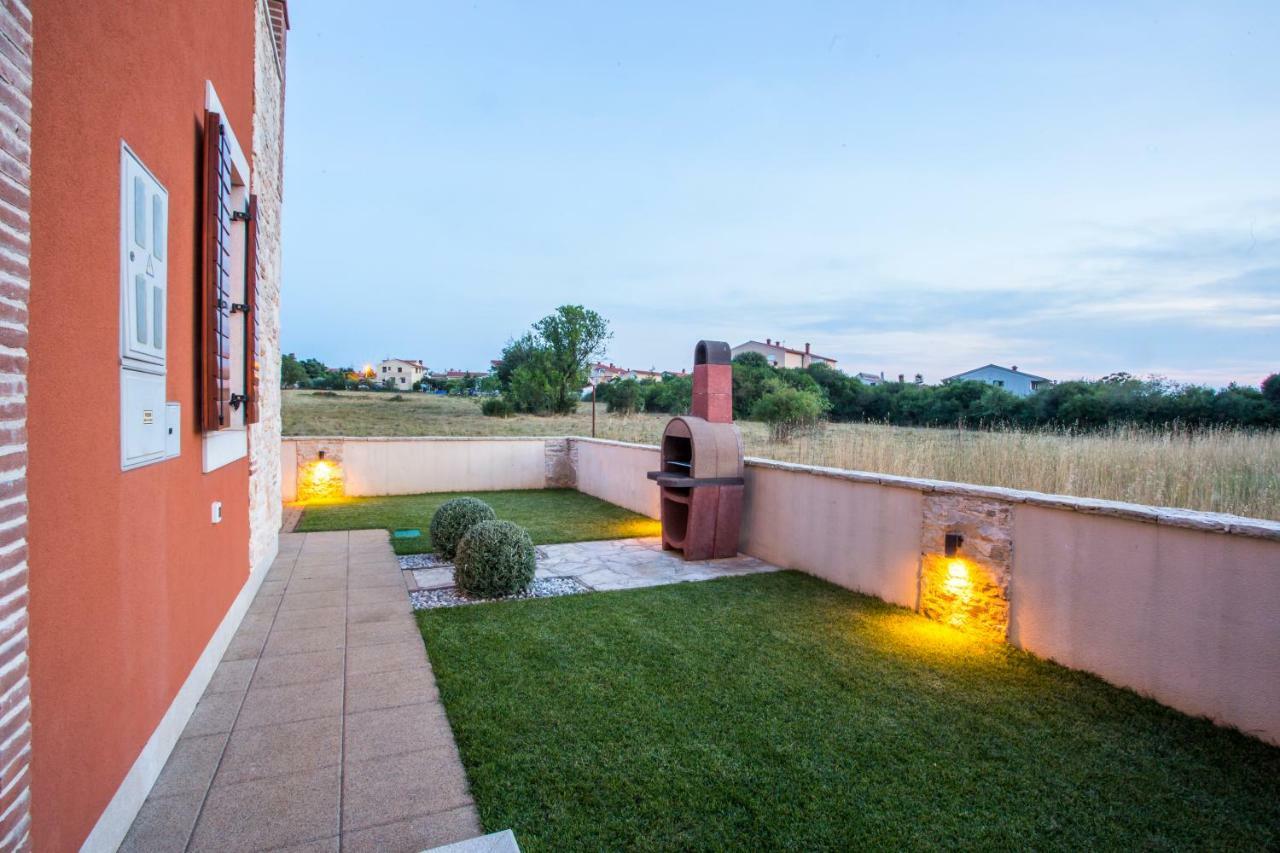 Apartman Irena Pula Zewnętrze zdjęcie